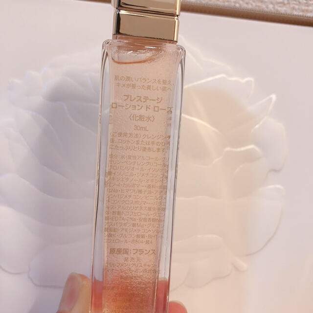 Christian Dior(クリスチャンディオール)のお値下げ☆限定品✨ディオール✨ユイルドローズ　コフレ コスメ/美容のスキンケア/基礎化粧品(美容液)の商品写真