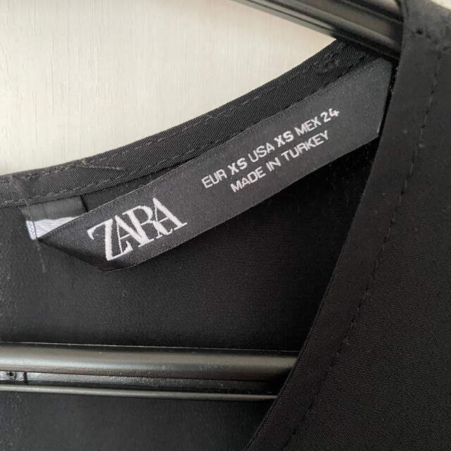 ZARA(ザラ)のZARA フリル半袖カットソー レディースのトップス(カットソー(半袖/袖なし))の商品写真