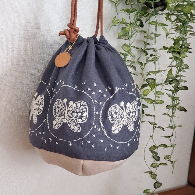 ミナペルホネン forest wing ハンドメイド ショルダーバッグ ミナペルホネン forest wing ハンドメイド ショルダーバッグ