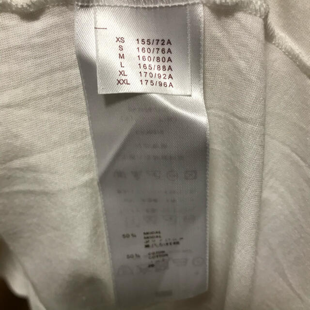 LOUIS VUITTON(ルイヴィトン)のLOUIS VUITTON ハート　ロゴ　Tシャツ レディースのトップス(Tシャツ(半袖/袖なし))の商品写真