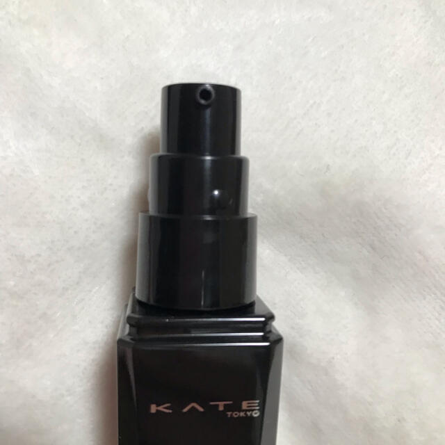 KATE(ケイト)のKATEシークレットスキンメイカーゼロ(リキッド)01 コスメ/美容のベースメイク/化粧品(ファンデーション)の商品写真