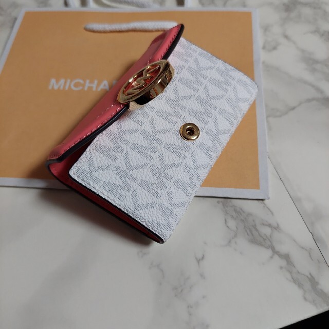 Michael Kors(マイケルコース)のMICHAEL KORS キーケース　MKモノグラム レディースのファッション小物(キーケース)の商品写真