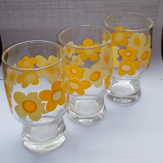 昭和レトロ ガラスコップ ４個セットの通販 by nekoyama's shop｜ラクマ