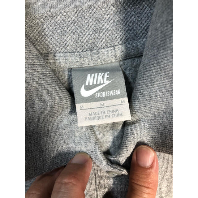 NIKE ナイキ　ポロシャツ　レディース　M  グレー レディースのトップス(ポロシャツ)の商品写真