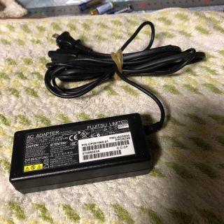 フジツウ(富士通)の【極美品】富士通 FMV ACアダプター ADP-60ZH FMV-AC320(PC周辺機器)