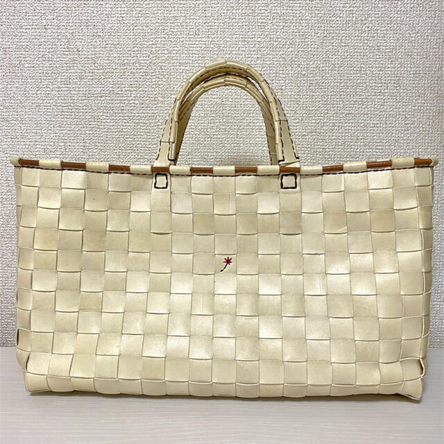 最新作売れ筋が満載 HENRY BEGUELIN ホワイト マルガリータ cuir Henry