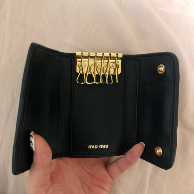 miumiu & nail polish 1