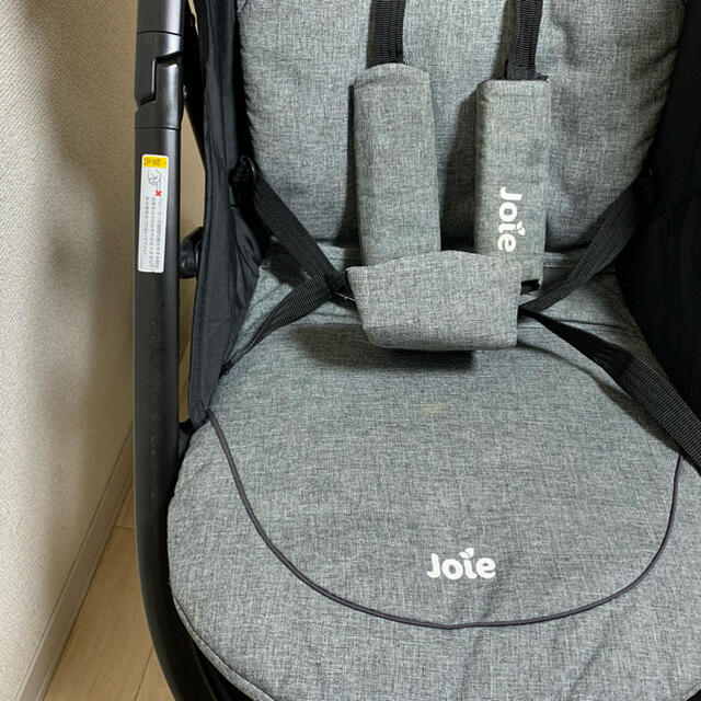 Joie (ベビー用品)(ジョイー)のjoie ベビーカー　ライトトラックスエア キッズ/ベビー/マタニティの外出/移動用品(ベビーカー/バギー)の商品写真