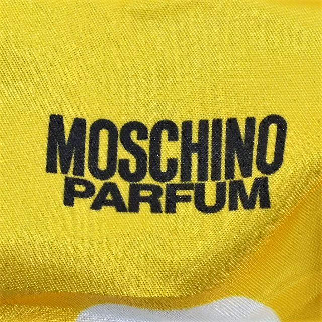 MOSCHINO(モスキーノ)の幸運の黄色エコバック MOSCHINOモスキーノパフューム限定新品 レディースのバッグ(エコバッグ)の商品写真