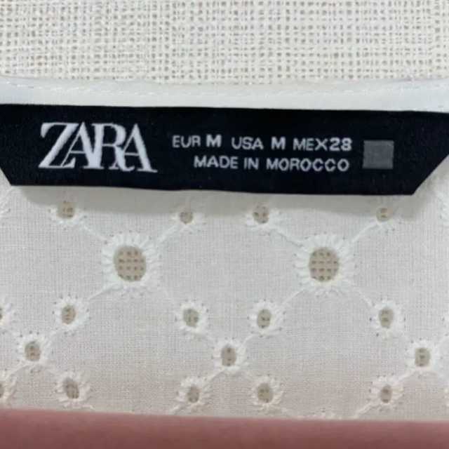 ZARA(ザラ)の【しずちゃん様　専用】　ZARA ワンピース 白 レディースのワンピース(ロングワンピース/マキシワンピース)の商品写真