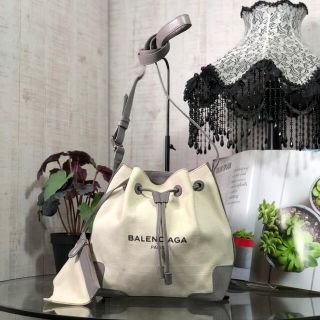 BALENCIAGA ネイビーシリーズ　巾着　グレー　バレンシアガ