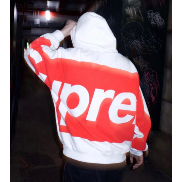 Supreme(シュプリーム)のSupreme Big Logo Hooded Sweatshirt メンズのトップス(パーカー)の商品写真