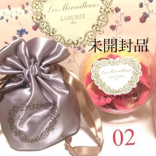 レメルヴェイユーズラデュレ(Les Merveilleuses LADUREE)の未開封 花びらチーク 箱付き LADUREE(チーク)