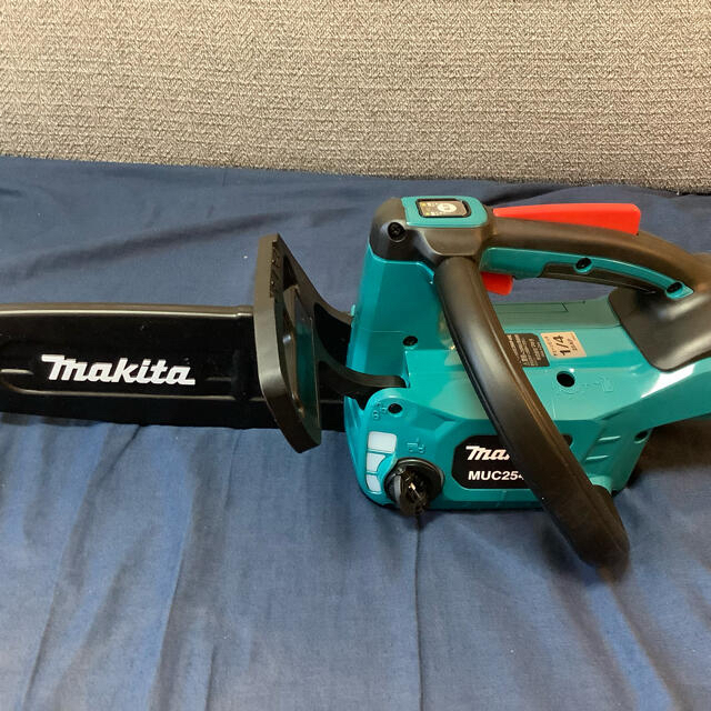 Makita 【としさん様専用】充電式チェンソー MUC 254DRGX 未使用の通販 by こうちゃん's shop｜マキタならラクマ