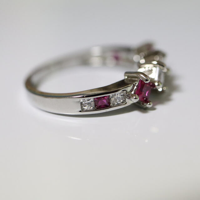 【PR042】スクエアピンクストーンczダイヤモンドシルバーカラーリング指輪 レディースのアクセサリー(リング(指輪))の商品写真