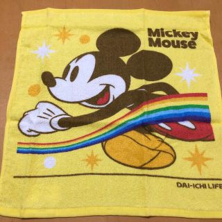 ディズニー(Disney)のDisney  Mickey  ハンドタオル　イエロー(ノベルティグッズ)