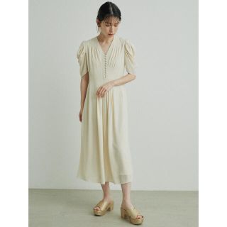 リリーブラウン シフォンワンピース ベージュ系 の通販 9点 Lily Brownを買うならラクマ リリーブラウン シフォンワンピース ベージュ系 の通販 9点 Lily Brownを買うならラクマ