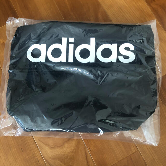 adidas(アディダス)の新品未使用☆アディダス シューズバッグ シューズケース adidas キッズ/ベビー/マタニティのこども用バッグ(シューズバッグ)の商品写真