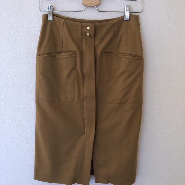 TOMORROWLAND(トゥモローランド)のトゥモローランド　タイトスカート　36 レディースのスカート(ひざ丈スカート)の商品写真
