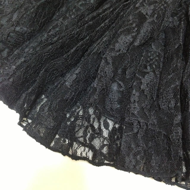 INGNI(イング)の黒レーススカート レディースのスカート(ミニスカート)の商品写真