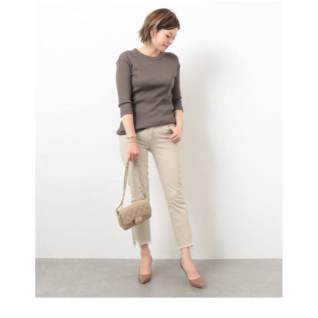 新品 MOTHER/マザー SAND BEIGE INSIDER CROP 27 新品 MOTHER/マザー SAND BEIGE INSIDER CROP 27