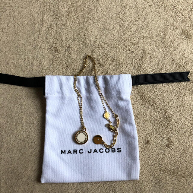 MARC JACOBS(マークジェイコブス)の【最終値下】マークジェイコブス　ネックレス　ゴールド レディースのアクセサリー(ネックレス)の商品写真