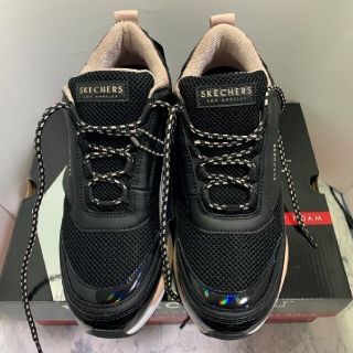 スケッチャーズ(SKECHERS)の再値下げ！新品未使用！スケッチャーズ、スニーカー(スニーカー)