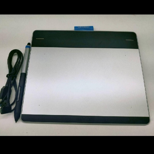 Wacom ワコム　ペンタブ　 CTH-4