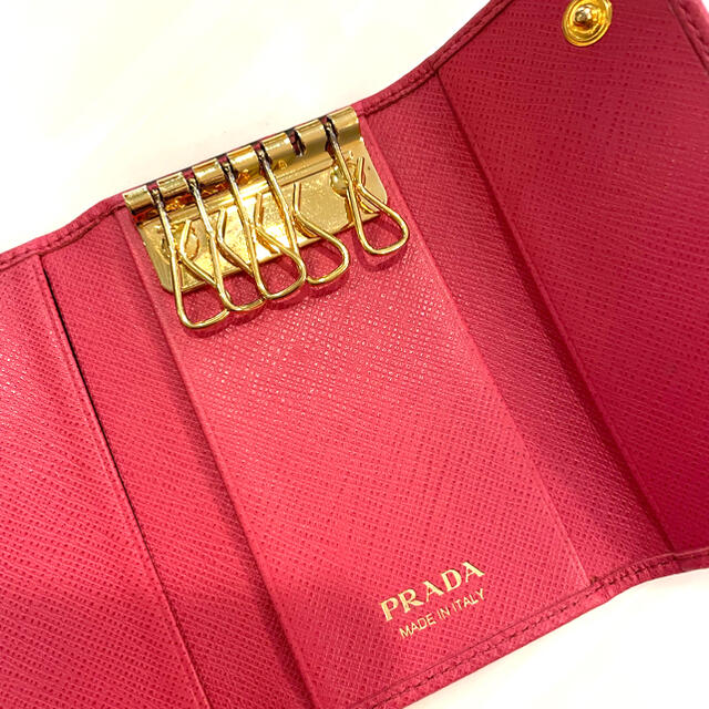 PRADA(プラダ)のPRADAキーケース　中古品 レディースのファッション小物(キーケース)の商品写真