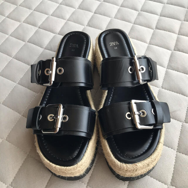ZARA 厚底 バックル レザー ウェッジソール サンダル 36 - サンダル ZARA 厚底 バックル レザー ウェッジソール サンダル 36 - サンダル