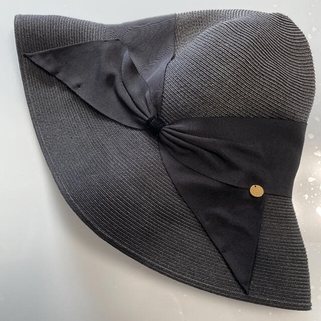 アシーナニューヨーク　ハット　黒 レディースの帽子(麦わら帽子/ストローハット)の商品写真