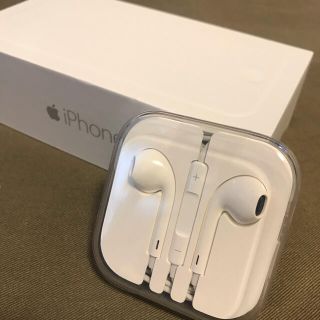 iPhone イヤホン　純正　本物　正規品(ヘッドフォン/イヤフォン)