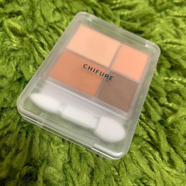 ちふれ(チフレ)のCHIFURE アイシャドウ コスメ/美容のベースメイク/化粧品(アイシャドウ)の商品写真