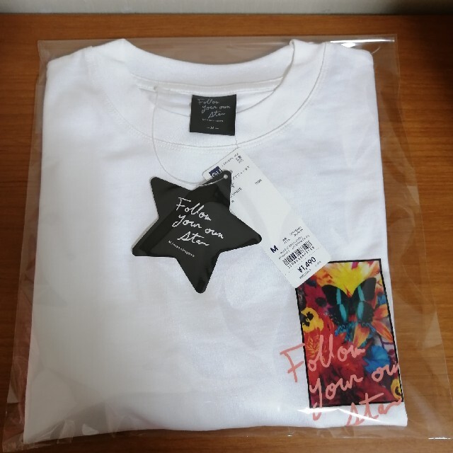 GU(ジーユー)のGU 　蜷川実花　クロップドグラフィックT レディースのトップス(Tシャツ(半袖/袖なし))の商品写真