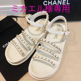 シャネル(CHANEL)のCHANELチェーンサンダル　CCチャーム付き(サンダル)