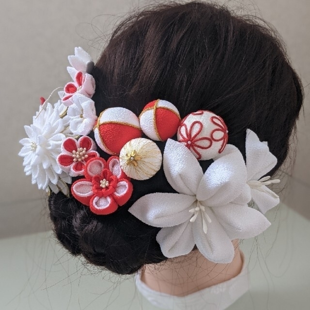 つまみ細工 百合 鶴 紅白 結婚式 成人式 卒業式 髪飾り つまみ細工 百合 鶴 紅白 結婚式 成人式 卒業式 髪飾り