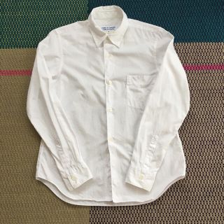 コムデギャルソン(COMME des GARCONS)のコムデギャルソン コムコム 白シャツ 長袖シャツ レディース XS (シャツ/ブラウス(長袖/七分))