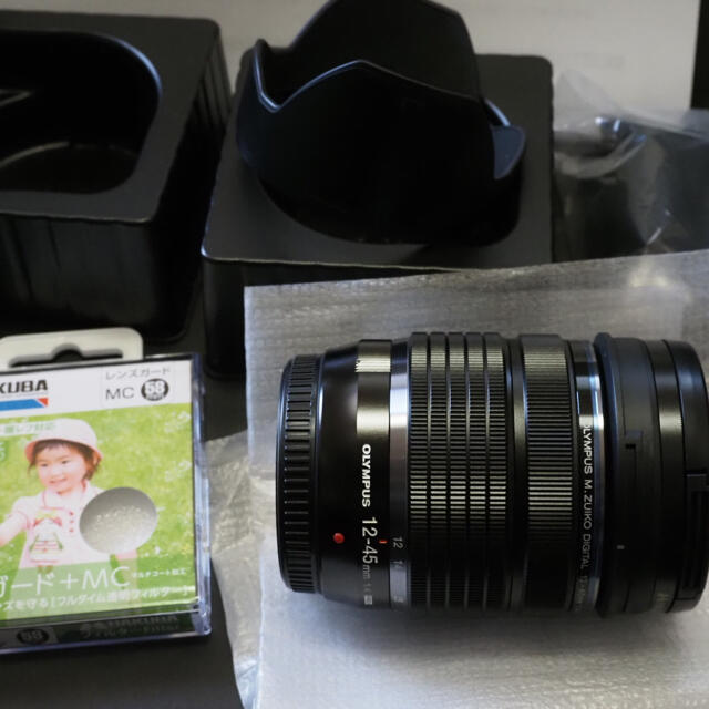 OLYMPUS(オリンパス)のオリンパスM.ZUIKO 12-45mmPROメーカー保証 スマホ/家電/カメラのカメラ(レンズ(ズーム))の商品写真