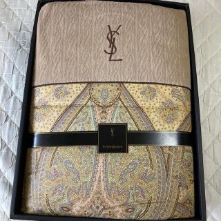 サンローラン(Saint Laurent)のYVESSAINTLAURENT　肌掛ふとん(布団)