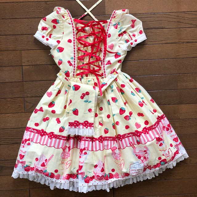 Angelic Pretty(アンジェリックプリティー)のAngelic Pretty Strawberry Parlour OP レディースのワンピース(ひざ丈ワンピース)の商品写真