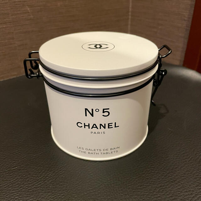 CHANEL N°5 シャネル ファクトリー5 バスタブレット-① CHANEL N°5 シャネル ファクトリー5 バスタブレット-①