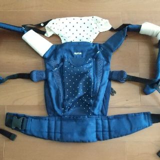 Aprica 抱っこひも 紺色 ドット