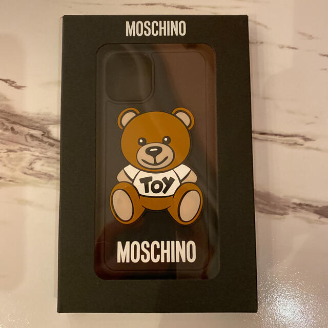 MOSCHINO(モスキーノ)のモスキーノ　iPhone 11 pro スマホ/家電/カメラのスマホアクセサリー(iPhoneケース)の商品写真