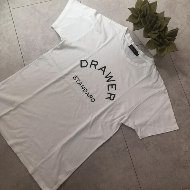 Drawer(ドゥロワー)の♪ドロワー♪人気のロゴTシャツ　白M レディースのトップス(Tシャツ(半袖/袖なし))の商品写真