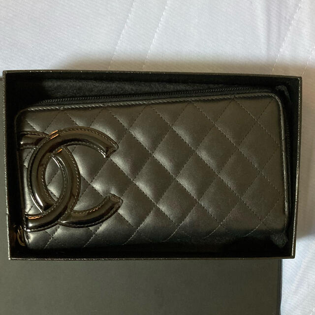 CHANEL(シャネル)のシャネル 二つ折り 長財布 ブラック ピンク カンボン　ココマーク キルティング レディースのファッション小物(財布)の商品写真