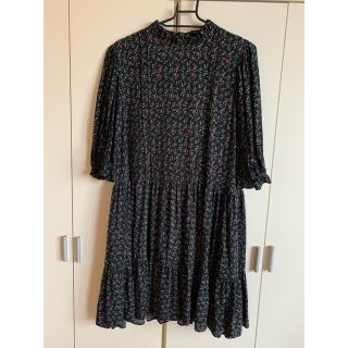 ザラ(ZARA)のZARA花柄ワンピース、チュニック(ひざ丈ワンピース)