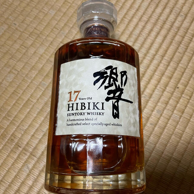 響　17年　箱付き　700ml