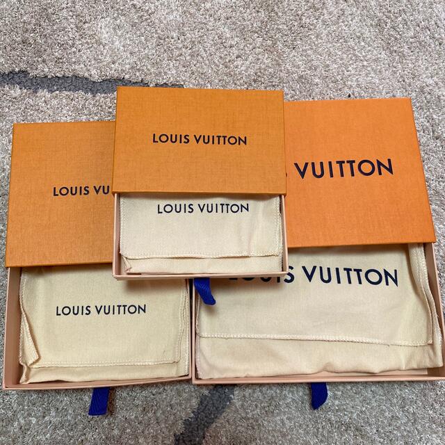 LOUIS VUITTON(ルイヴィトン)のLOUIS VUITTON 空箱 インテリア/住まい/日用品のオフィス用品(ラッピング/包装)の商品写真