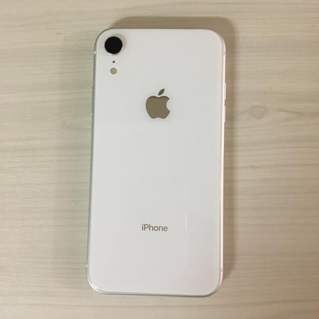 Apple(アップル)のiPhone XR  ジャンク品　電源入不可　White 部品取り　 スマホ/家電/カメラのスマートフォン/携帯電話(スマートフォン本体)の商品写真