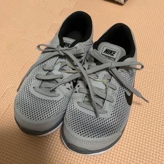 ナイキ(NIKE)のNIKE スニーカー　　18.5センチ(スニーカー)